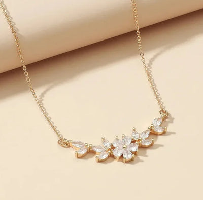 Fashion Cubic Zirconia Flower Pendant Necklace For Women