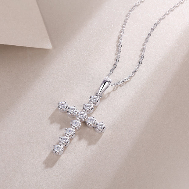 Entrusted - A Fashionable And Luxurious Diamond Jewelry Pendant Set With Moissanite S925 Sterling Silver