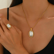 Lxalry Golden Jewelry Set - Elegant Necklace & Ring Combo